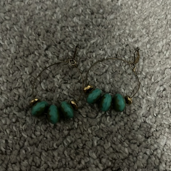 6 pairs of Molly Beads costume jewelry earrings collection - Picture 3 of 12